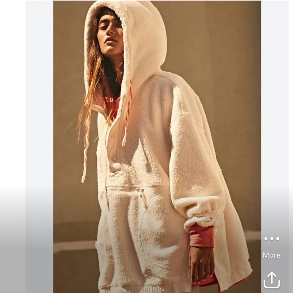Free People We the free Cream Hooded Sweatshirt. Tags are size S